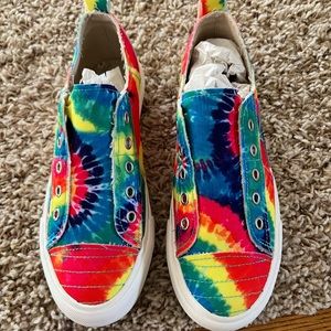 Groovy Tie Dyed Shoes NWOT